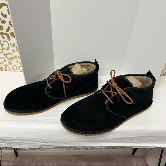 Ugg Suede Chukka Boots - Picture 1 of 10